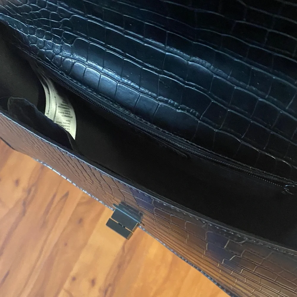 Call-it-Spring Black Croc-Embossed Women's Bag - Picture 8 of 14